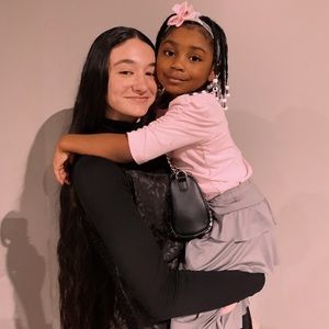 Meet your Posher, Bella